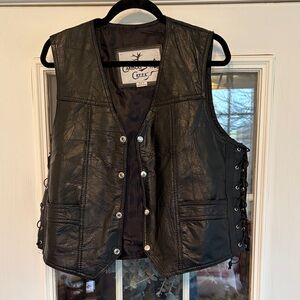 Black Leather Vest w/Side Ties. Mens Sz Medium, Woman’s XL. Excellent Condition